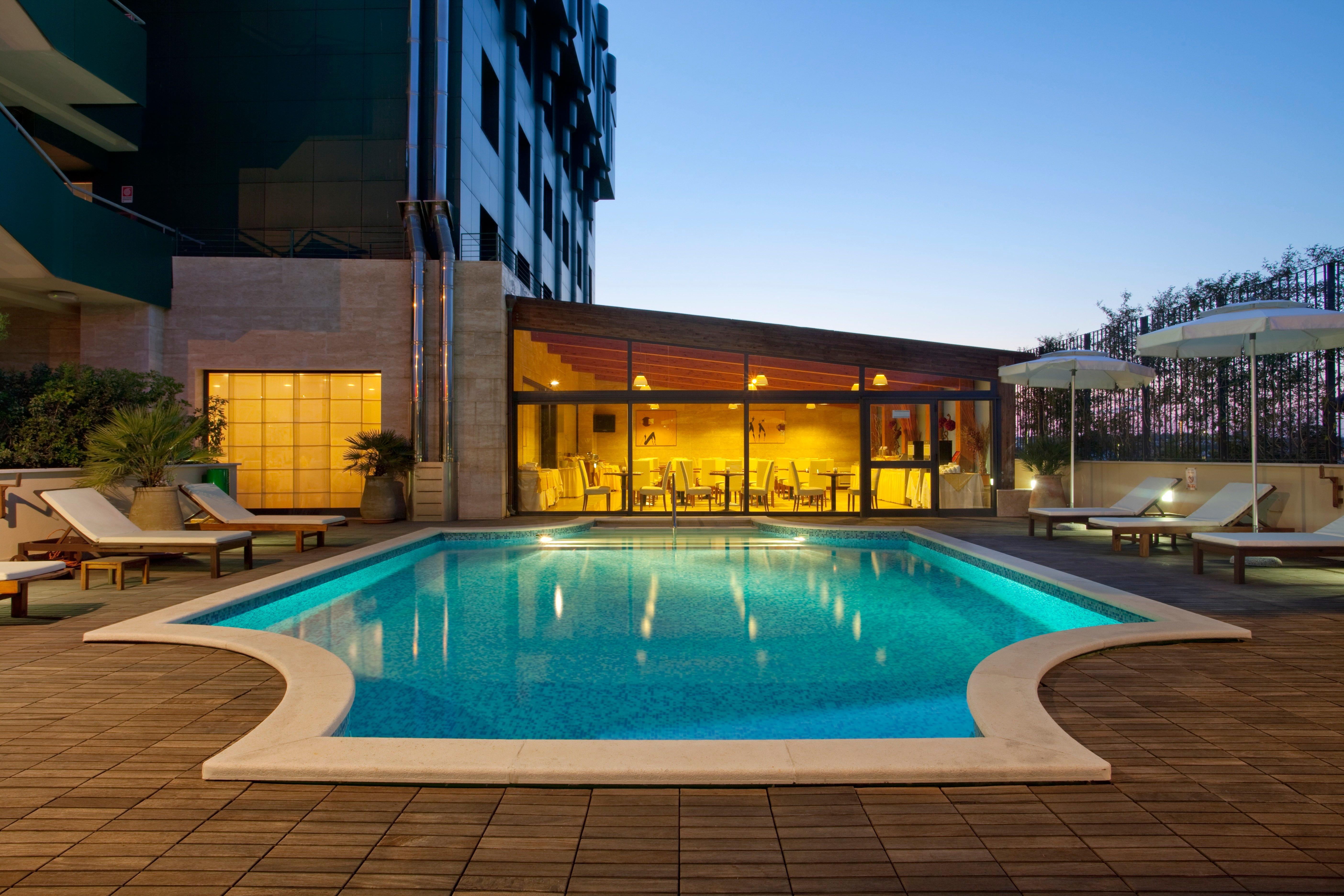 Holiday Inn Cagliari By Ihg Exterior foto