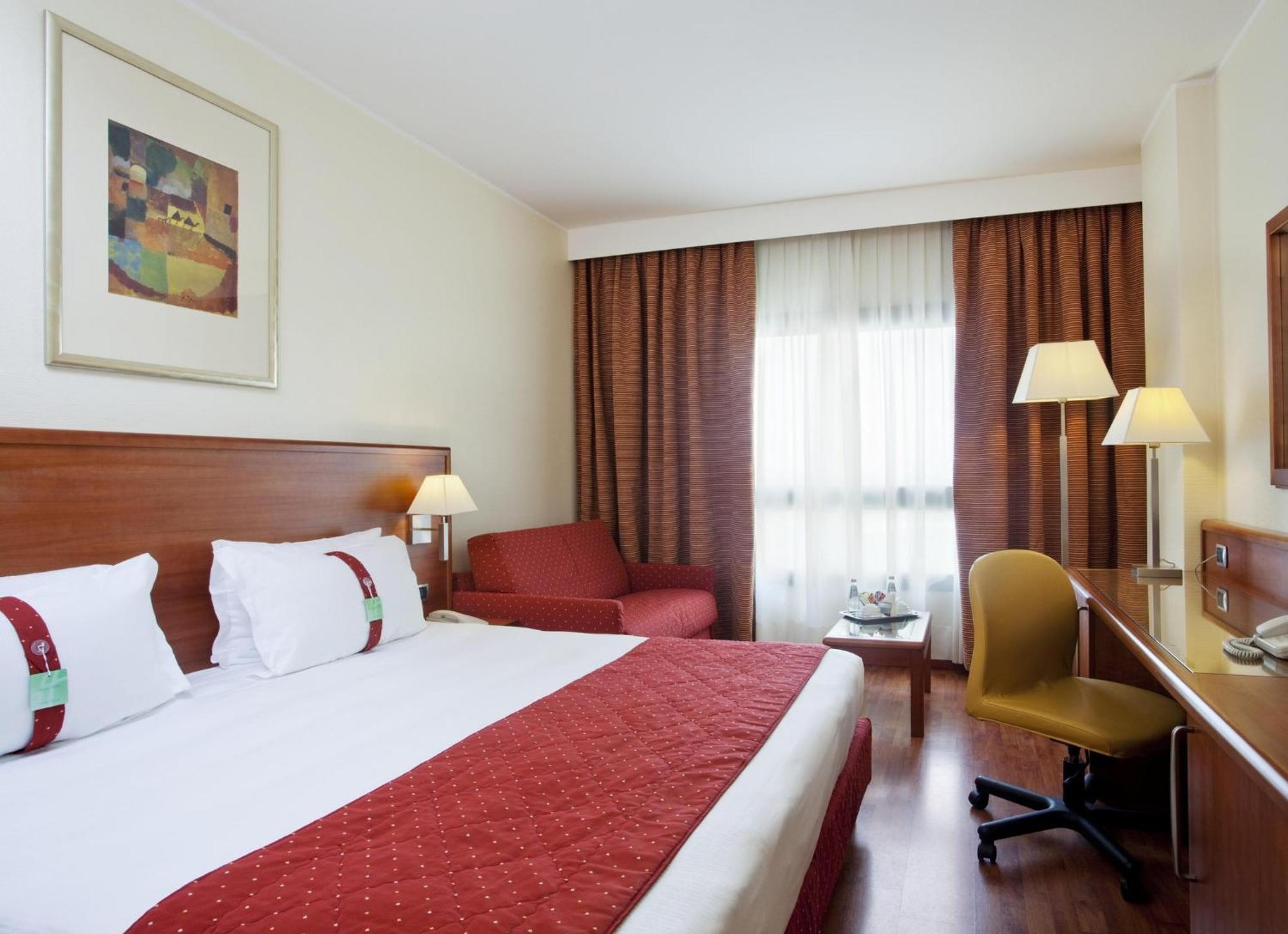 Holiday Inn Cagliari By Ihg Exterior foto